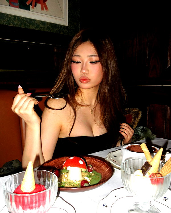 joycee.e instagram image archive image