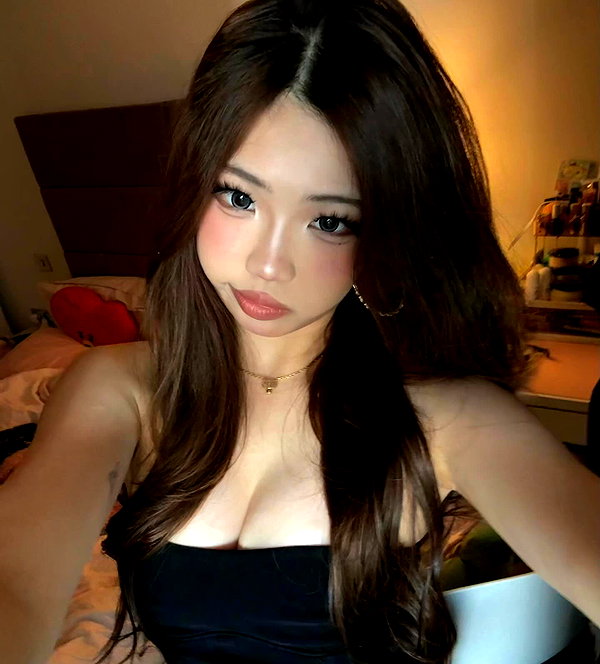 joycee.e instagram image archive image