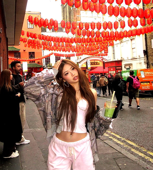 joycee.e instagram image archive image
