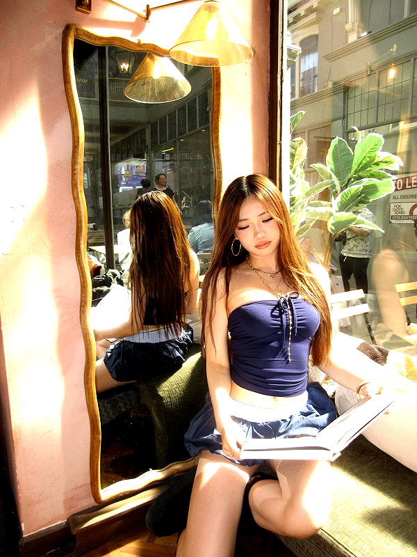 joycee.e instagram image archive image