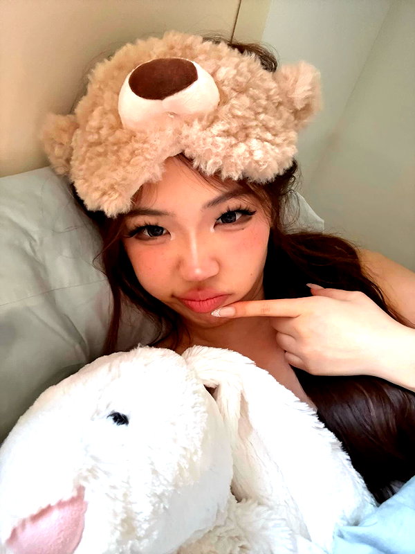 joycee.e instagram image archive image