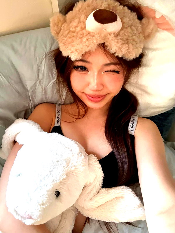 joycee.e instagram image archive image