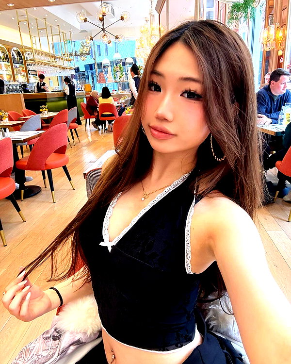 joycee.e instagram image archive image