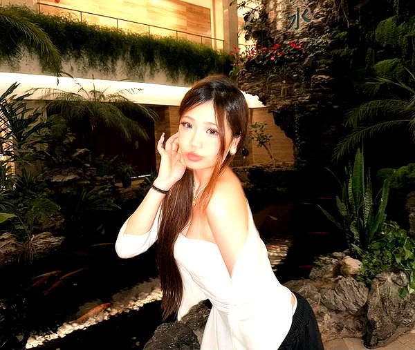 joycee.e instagram image archive image