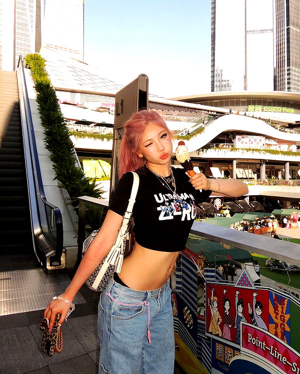 joycee.e instagram image archive image
