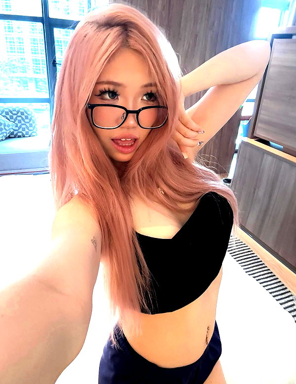 joycee.e instagram image archive image