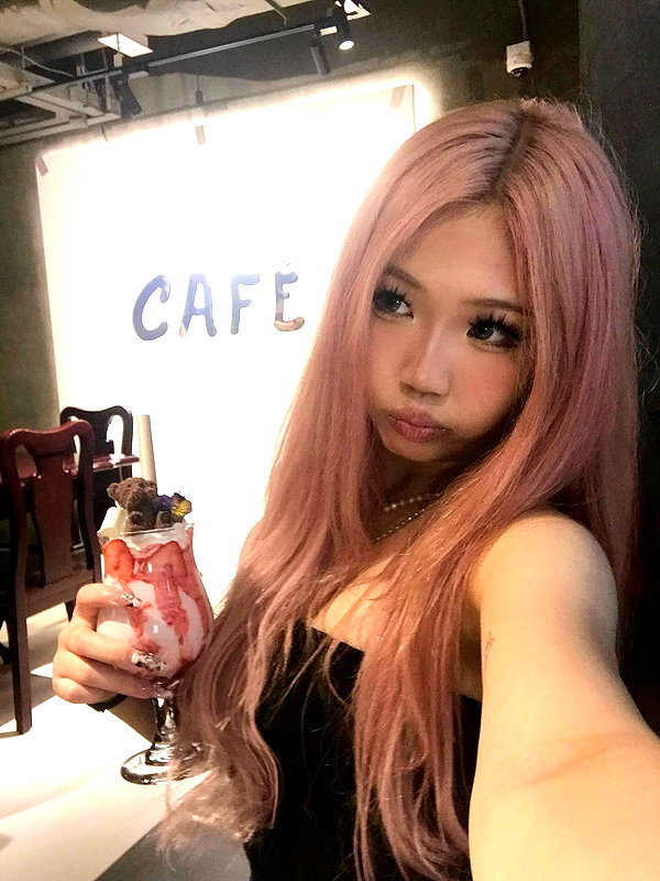 joycee.e instagram image archive image