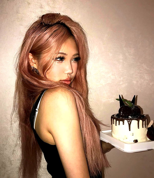 joycee.e instagram image archive image