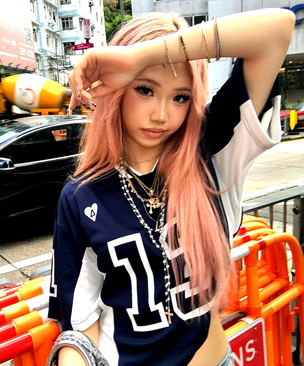 joycee.e instagram image archive image