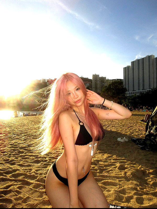 joycee.e instagram image archive image
