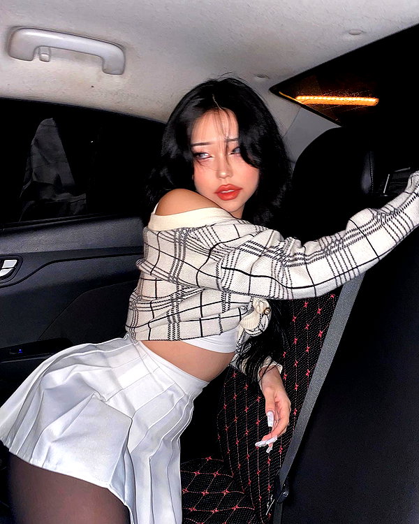 juilovelee instagram image archive image
