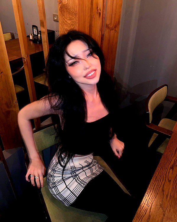 juilovelee instagram image archive image