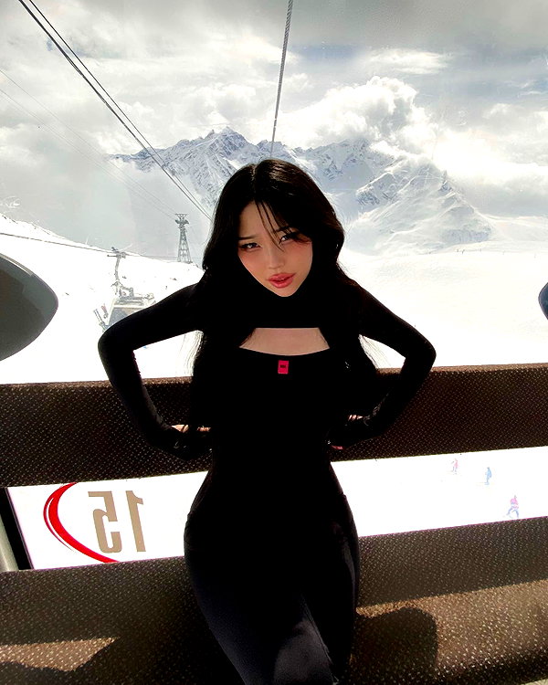 juilovelee instagram image archive image