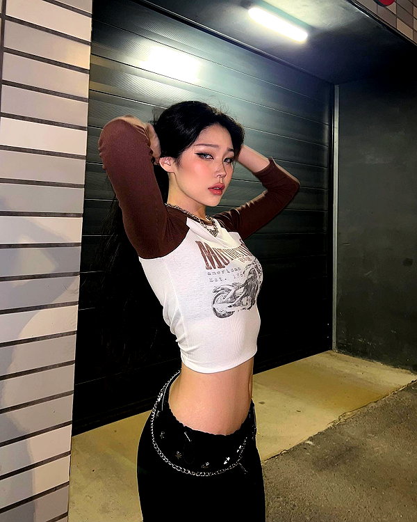 juilovelee instagram image archive image