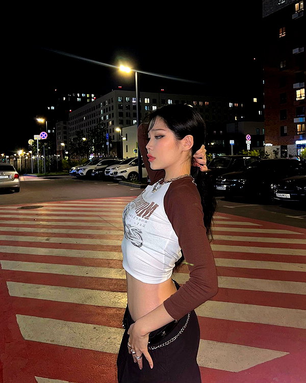 juilovelee instagram image archive image