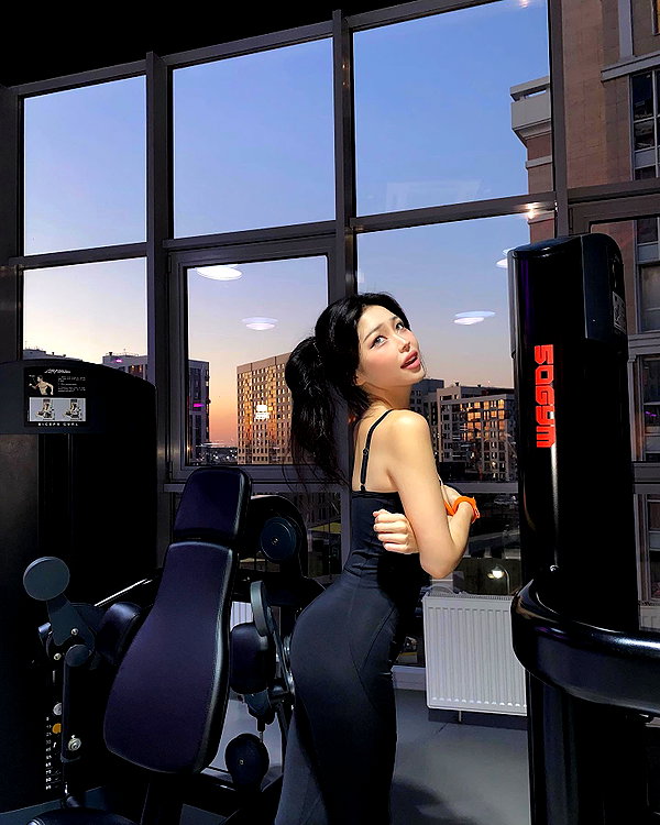 juilovelee instagram image archive image