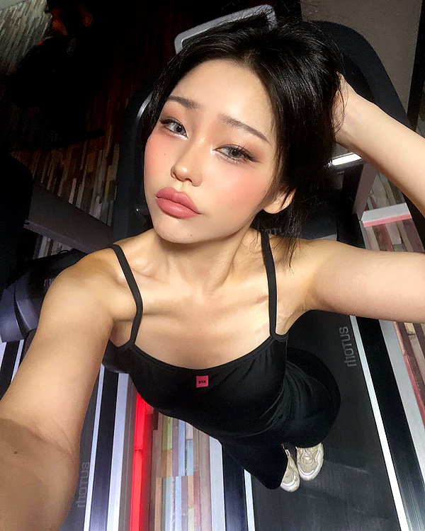 juilovelee instagram image archive image