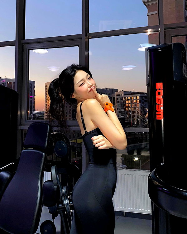 juilovelee instagram image archive image