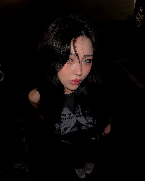 juilovelee instagram image archive image