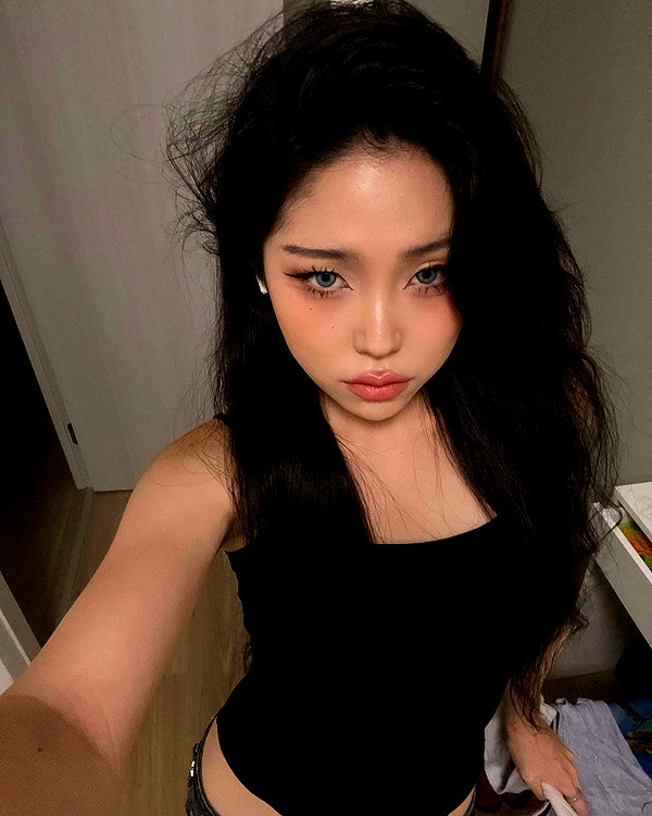 juilovelee instagram image archive image