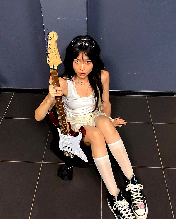 juilovelee instagram image archive image