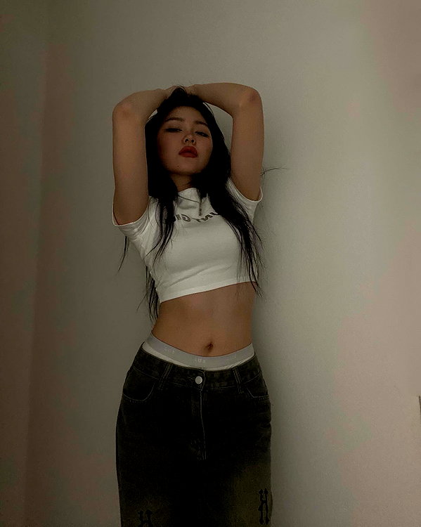 juilovelee instagram image archive image