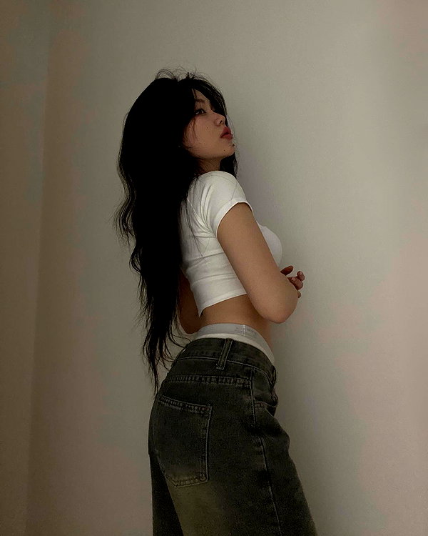 juilovelee instagram image archive image
