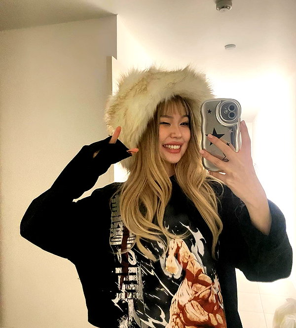 juilovelee instagram image archive image