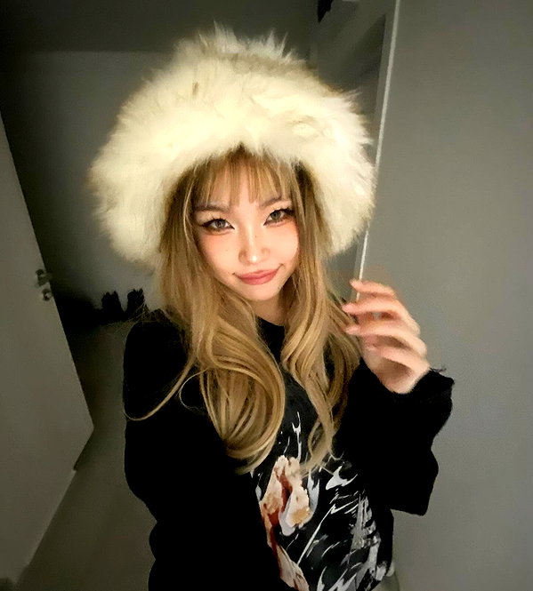 juilovelee instagram image archive image