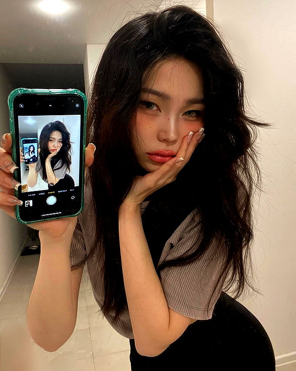 juilovelee instagram image archive image