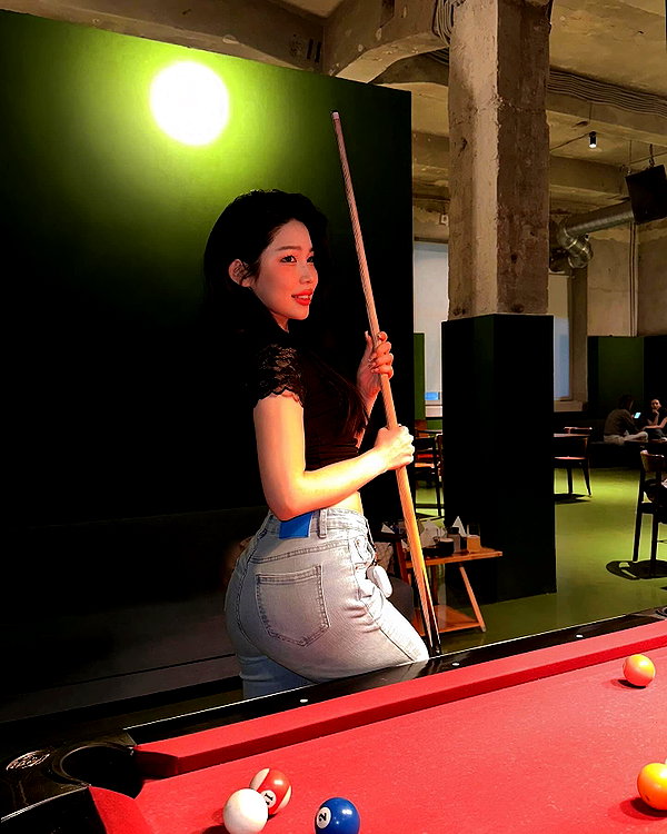 juilovelee instagram image archive image