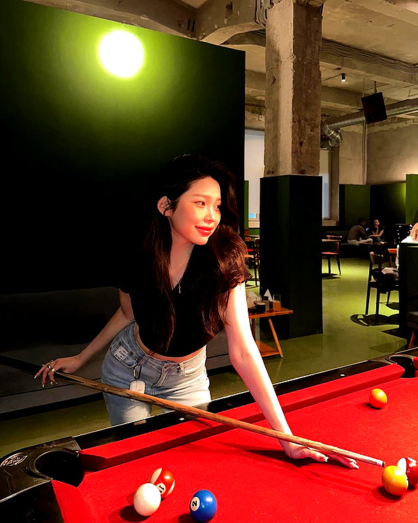 juilovelee instagram image archive image