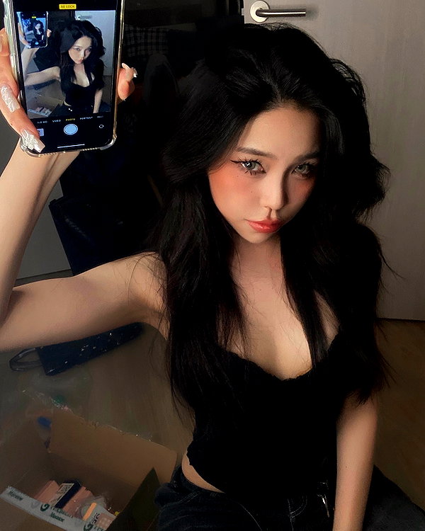 juilovelee instagram image archive image