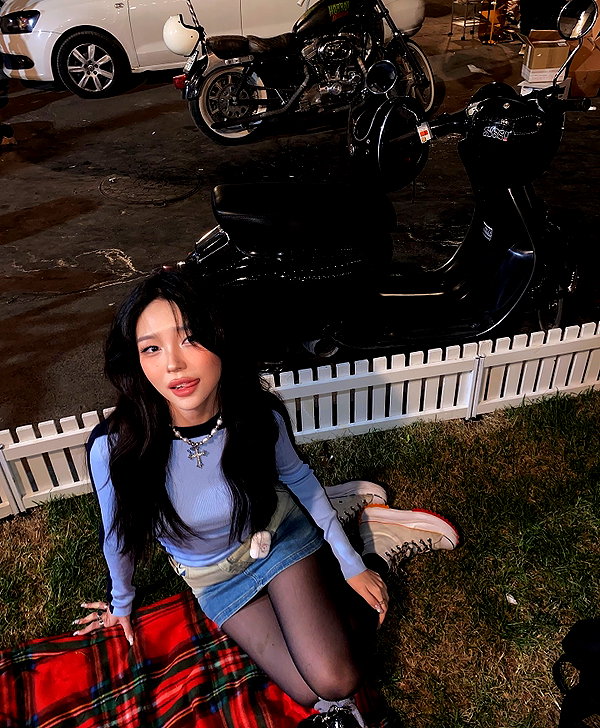 juilovelee instagram image archive image