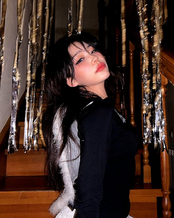 juilovelee instagram image archive image