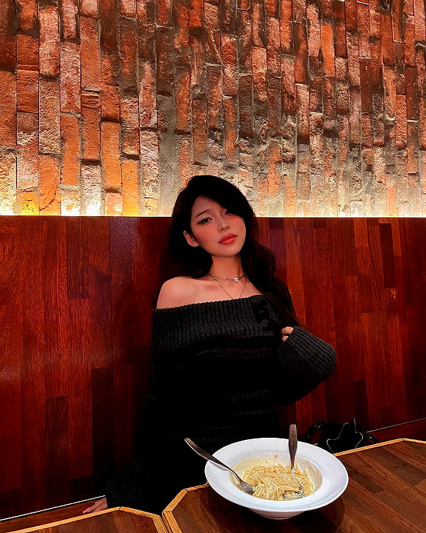 juilovelee instagram image archive image