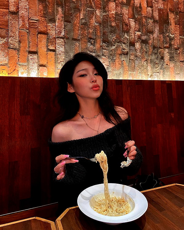 juilovelee instagram image archive image