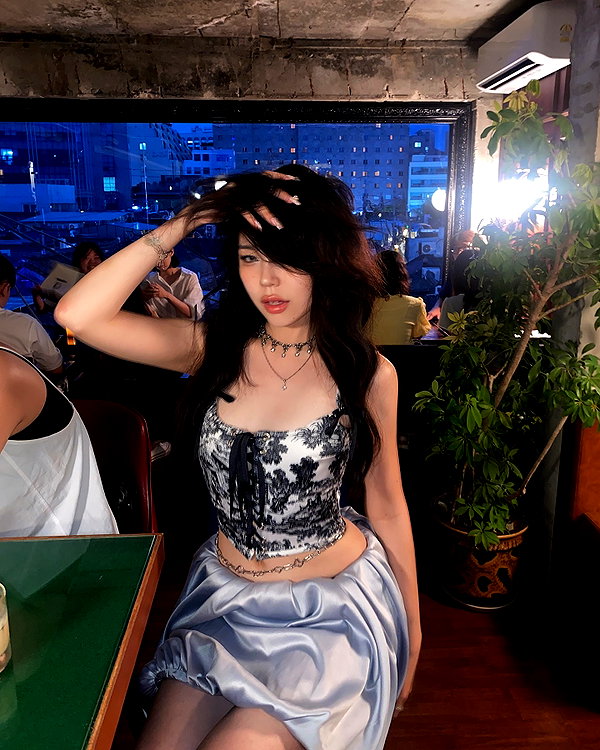 juilovelee instagram image archive image