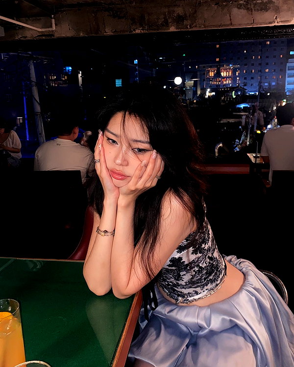 juilovelee instagram image archive image