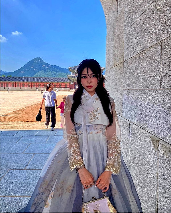 juilovelee instagram image archive image