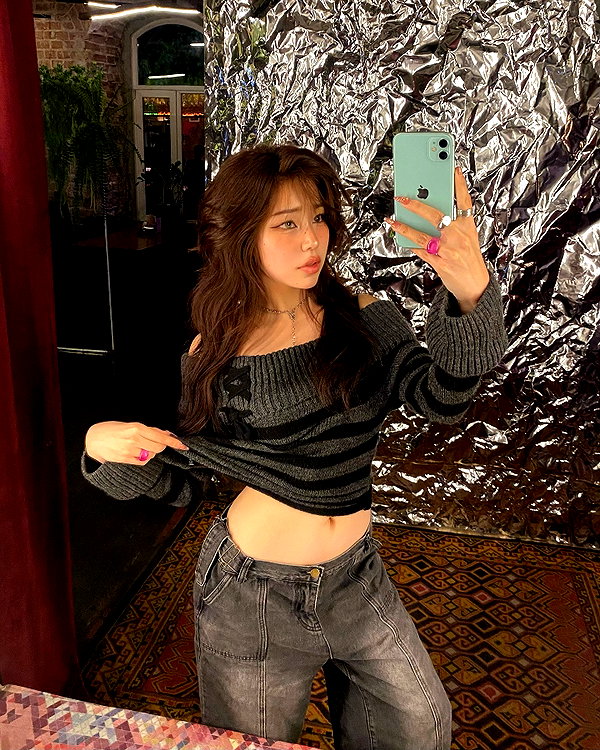 juilovelee instagram image archive image