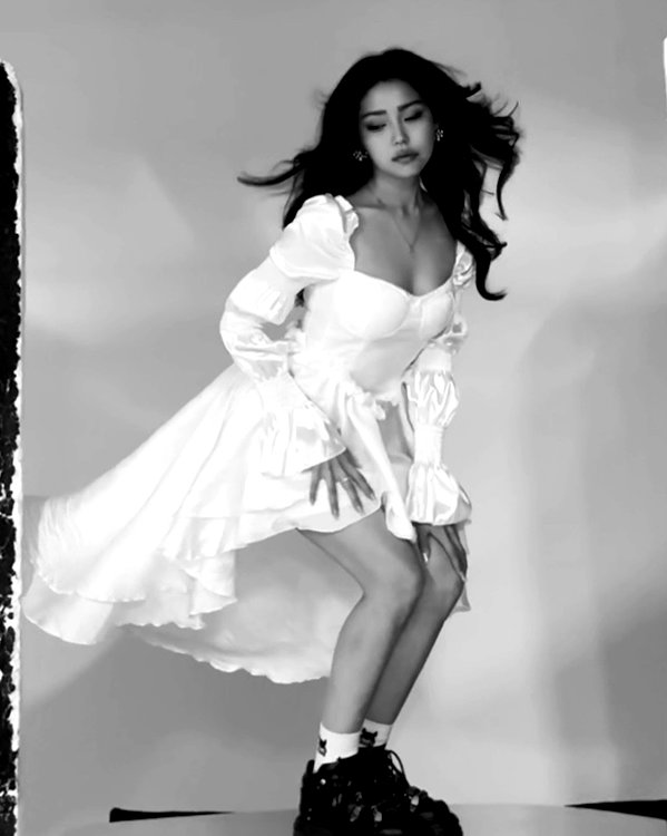 juilovelee instagram image archive image