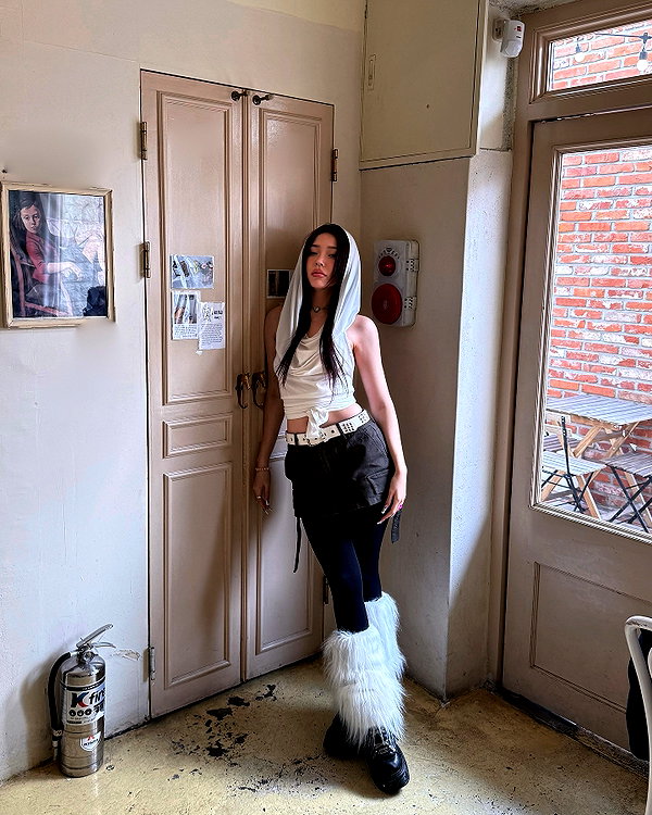 juilovelee instagram image archive image