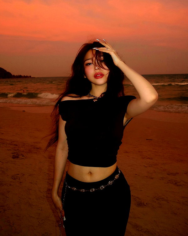 juilovelee instagram image archive image
