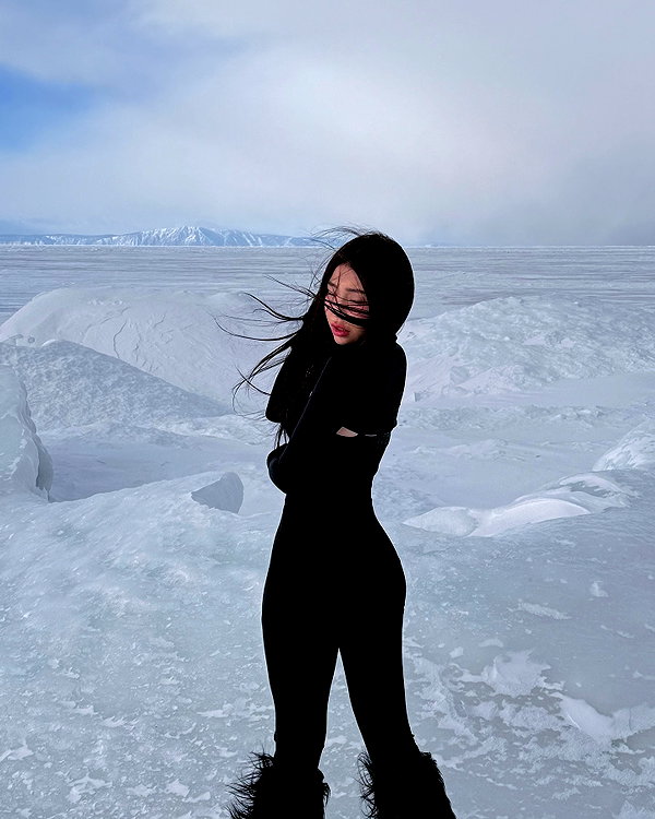 juilovelee instagram image archive image