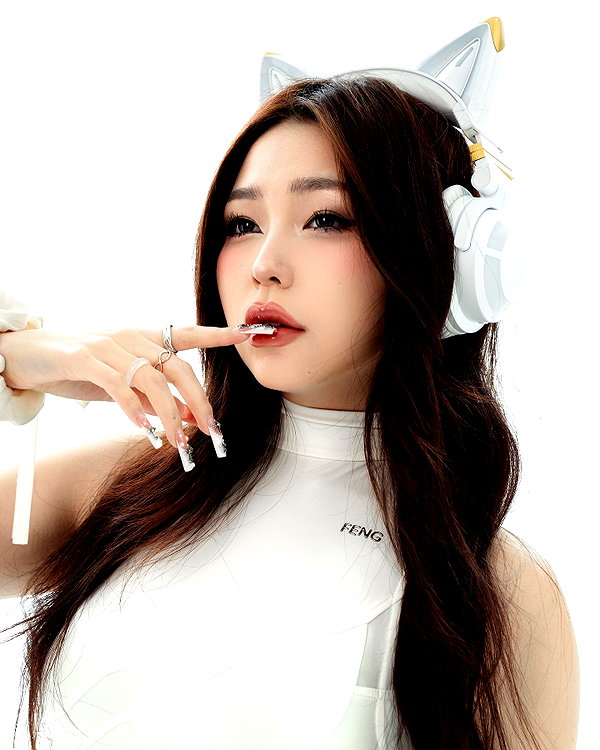 juilovelee instagram image archive image