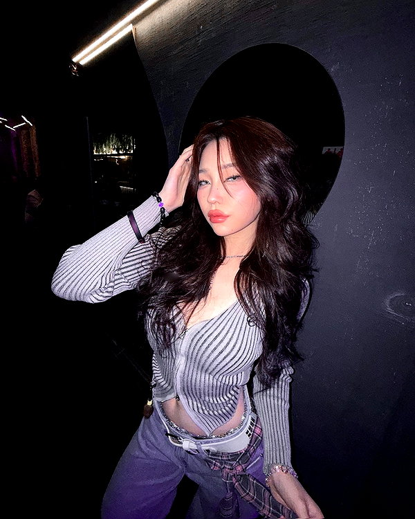 juilovelee instagram image archive image
