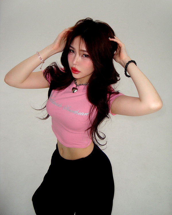 juilovelee instagram image archive image