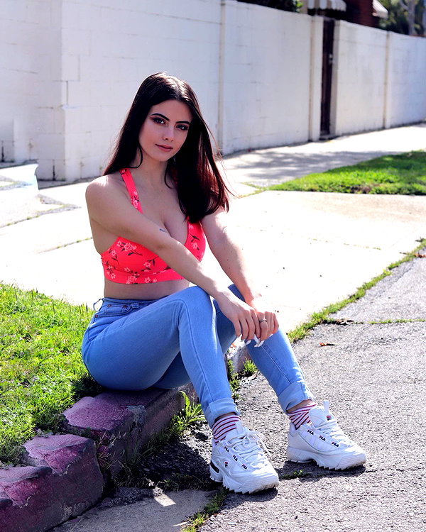 juliaaburch instagram image archive image