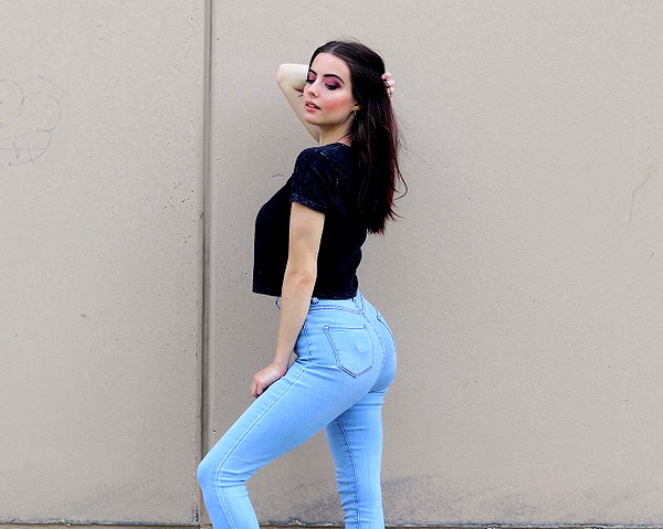 juliaaburch instagram image archive image